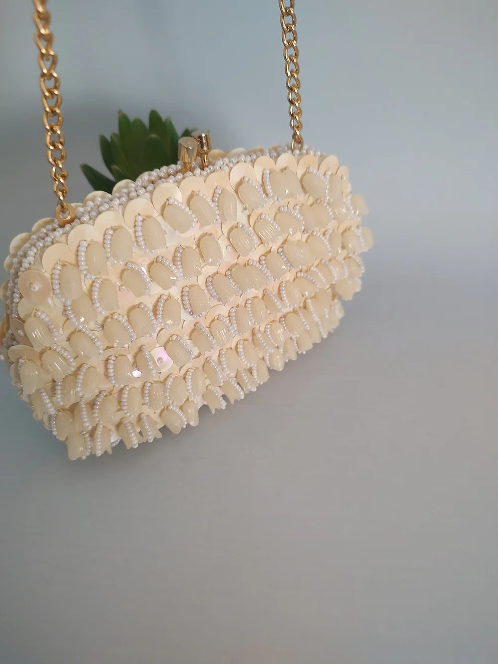 Elegant Cream Sequin Evening Clutch with Gold Chain
